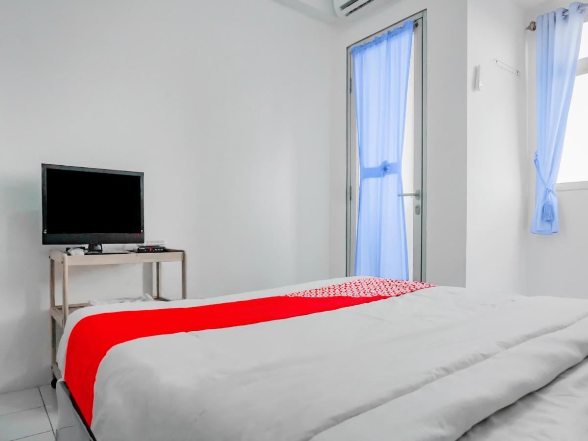 Oyo 90241 Sirooms Apartmen Gunung Putri Bogor Esterno foto
